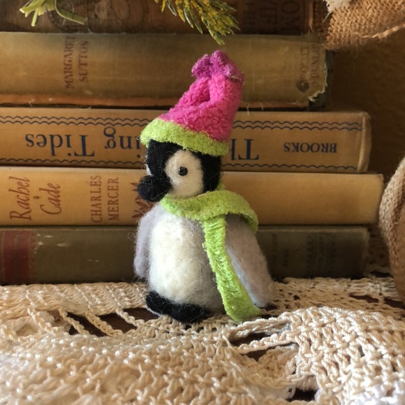 Handmade Needle Felted Penguin - Picture 3 of 16